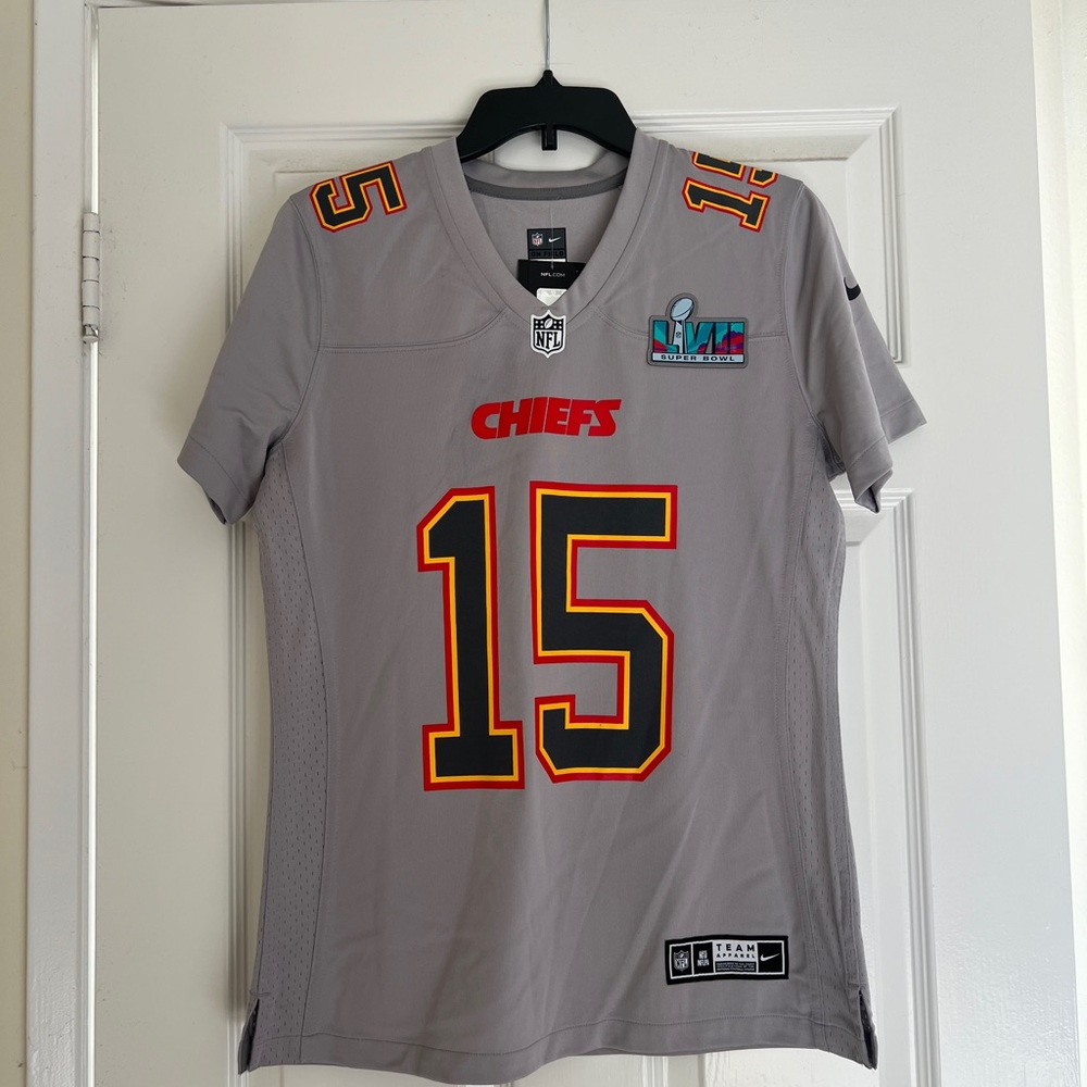 Gray Women’s Patrick Mahomes Chiefs Jersey